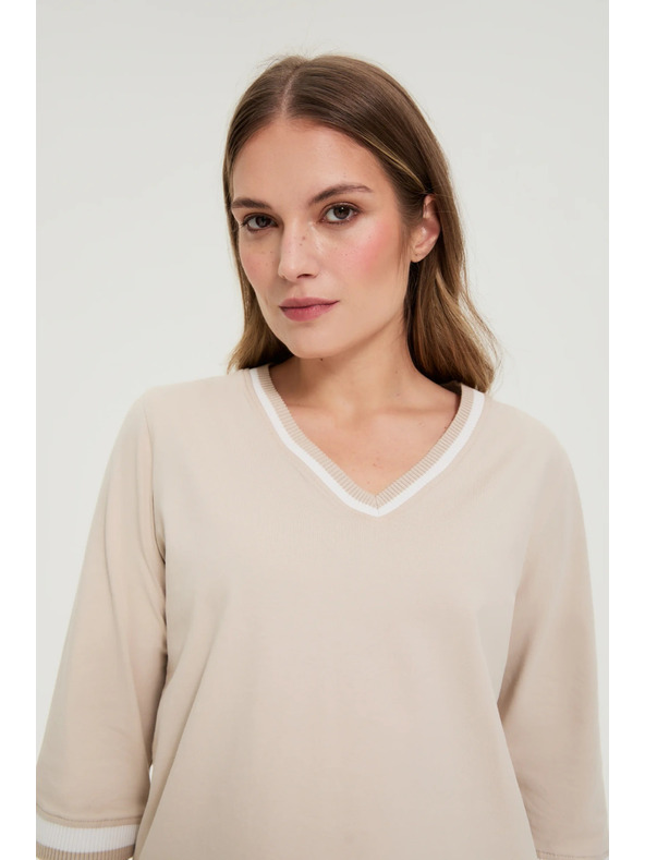Moodo Bavlnená blúzka so výstrihom do V béžová Moodo