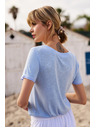 Moodo Svetlomodrá blúzka s okrúhlym výstrihom Moodo