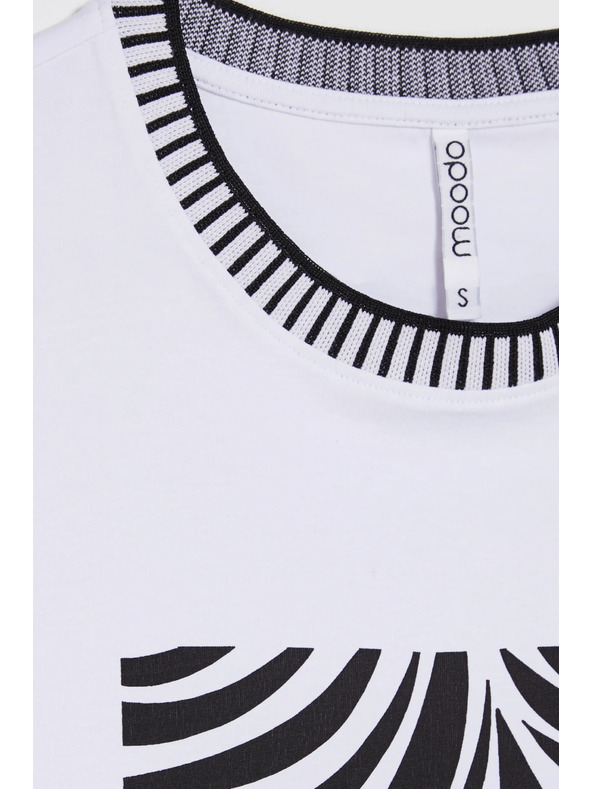 Moodo Tričko s potlačou biele Moodo