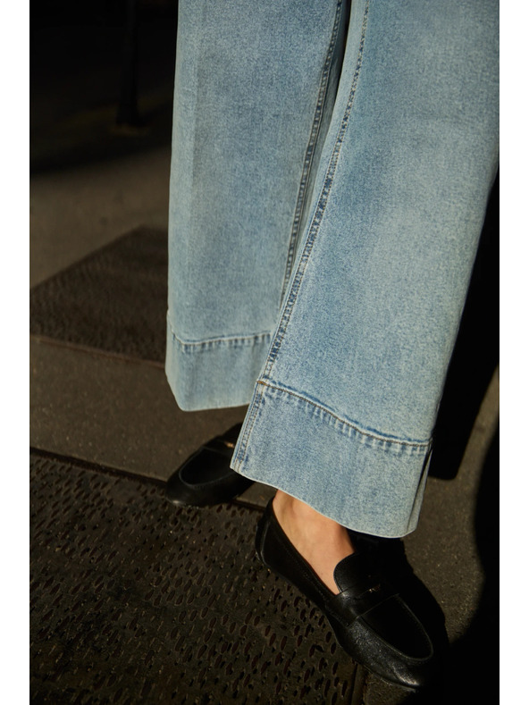 Moodo Džínsy so širokými nohavicami svetlomodré Moodo