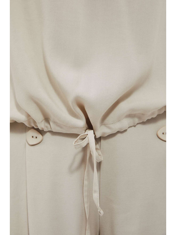 Moodo Pieskovohnedá košeľa Moodo so zaväzovaním v páse a výstrihom do V