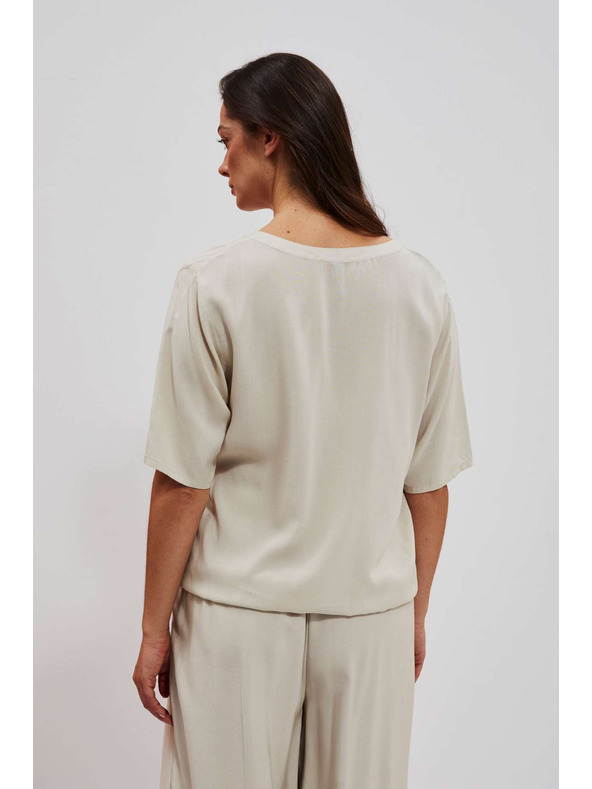 Moodo Pieskovohnedá košeľa Moodo so zaväzovaním v páse a výstrihom do V