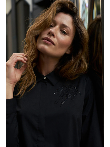 Moodo Čierna košeľa s golierom Moodo