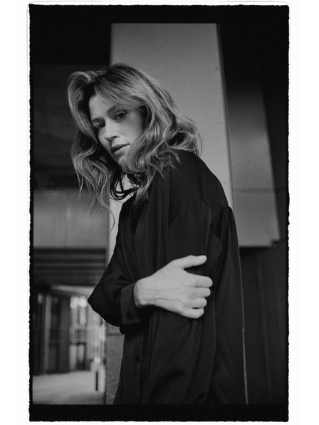 Moodo Hladká košeľa čierna Moodo