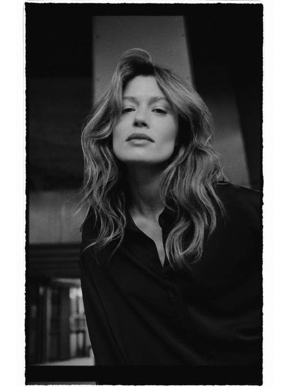 Moodo Hladká košeľa čierna Moodo