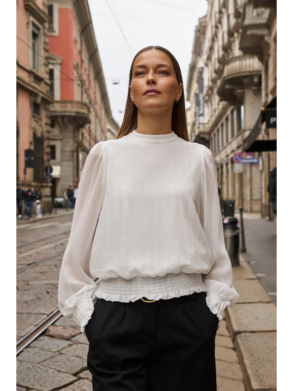 Moodo Biela košeľa so zberanými rukávmi Moodo