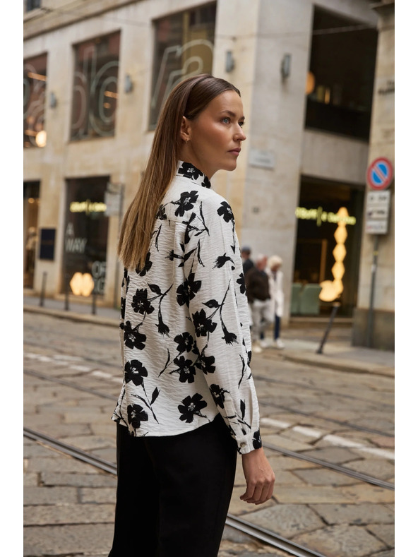 Moodo Viskózová košeľa s kvetinovým vzorom biela Moodo