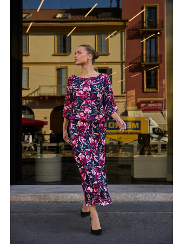 Moodo Tmavomodrá viskózová košeľa Moodo s kvetinovým vzorom