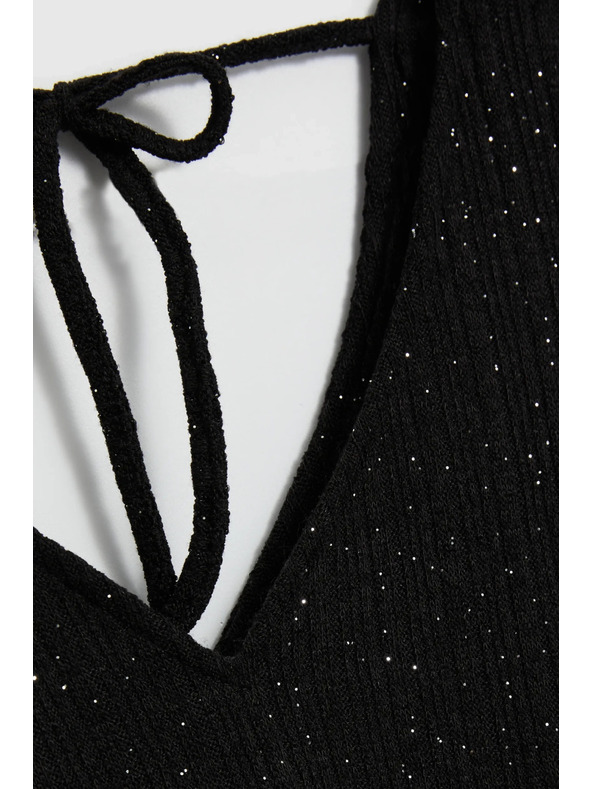 Moodo Lesklý top sa zaväzovaním na chrbte čierny Moodo