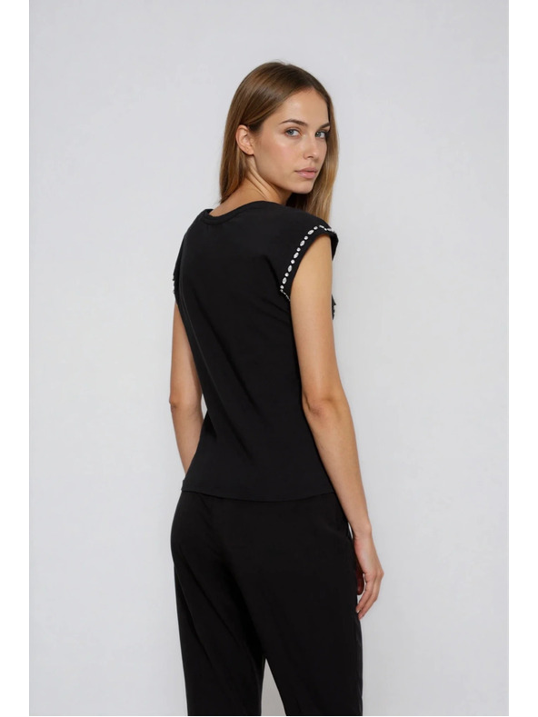 Moodo Bavlnená blúzka s ozdobenými rukávmi čierna Moodo