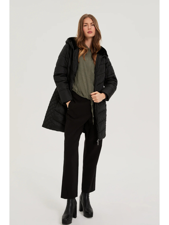 Moodo Bunda s prešívanou kapucňou čierna Moodo