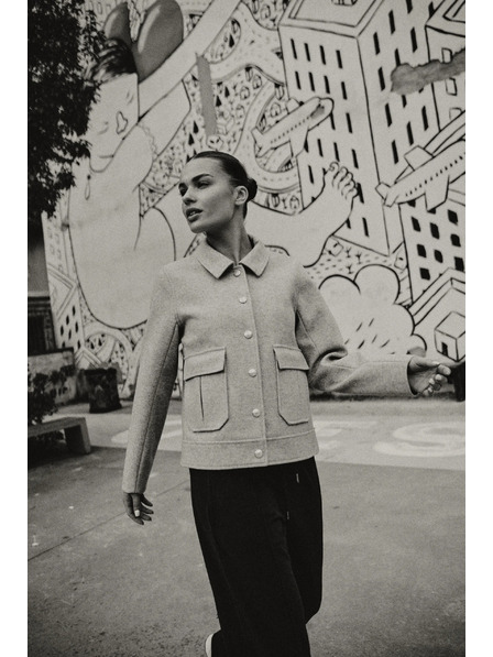 Moodo Krátka bunda sivá Moodo