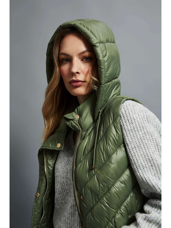 Moodo Prešívaná vesta s kapucňou olivová Moodo
