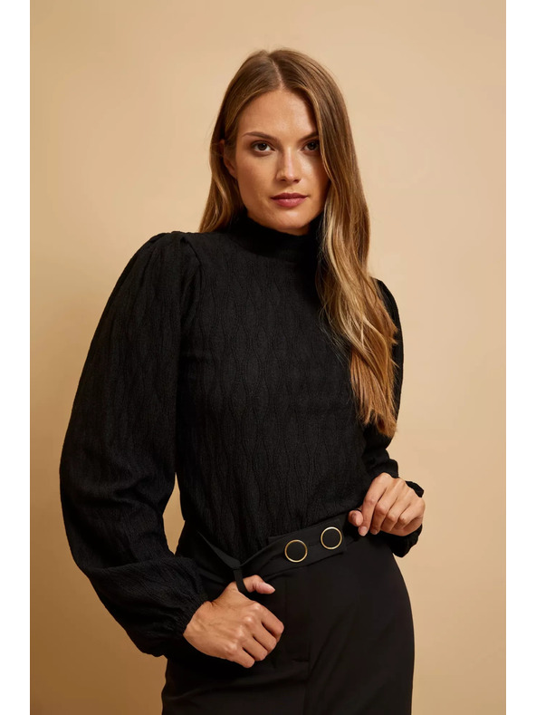 Moodo Čierna blúzka s polo výstrihom a nafúknutými rukávmi Moodo