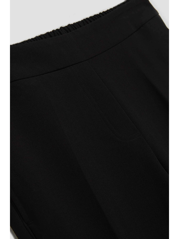 Moodo Čierne nohavice so štruktúrou a 7/8 nohavicami Moodo