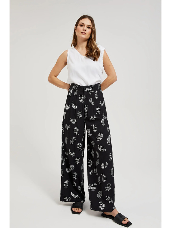 Moodo Čierne nohavice s jemným vzorom Moodo