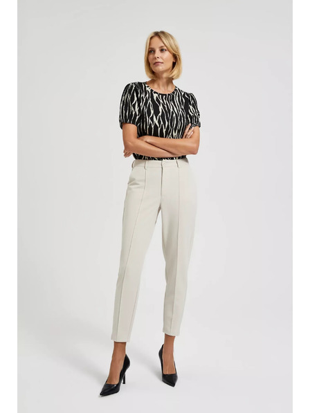Moodo Elegantné béžové nohavice so zúženým strihom a vreckami Moodo