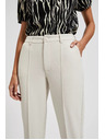 Moodo Elegantné béžové nohavice so zúženým strihom a vreckami Moodo