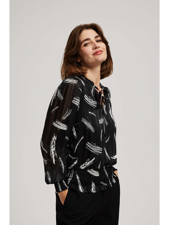 Moodo Čierna košeľa Moodo so zaväzovaným výstrihom