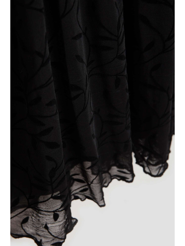 Moodo Čierna košeľa Moodo s volánovými rukávmi