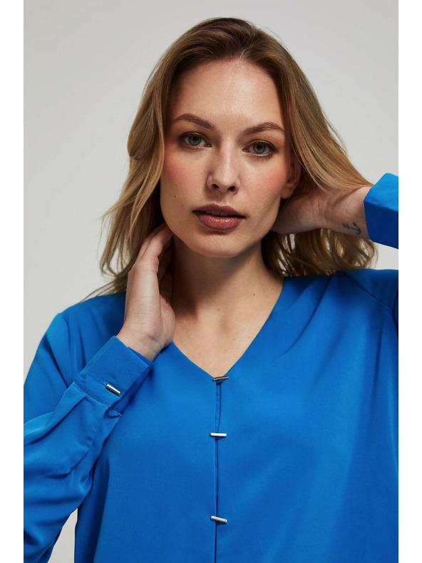 Moodo Košeľa s výstrihom do V a jemnými gombíkmi azúrová Moodo