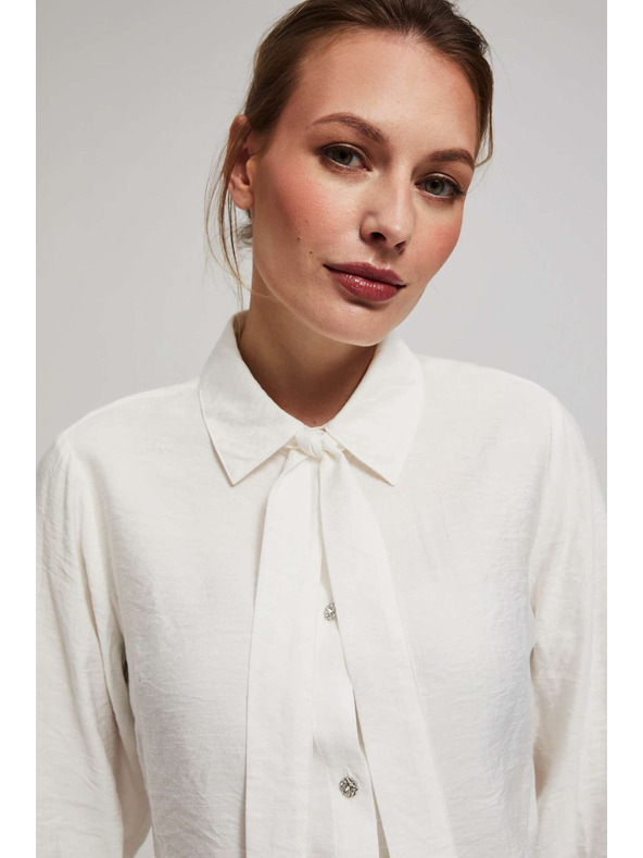 Moodo Perleťová košeľa Moodo s viazaným výstrihom a ozdobnými gombíkmi