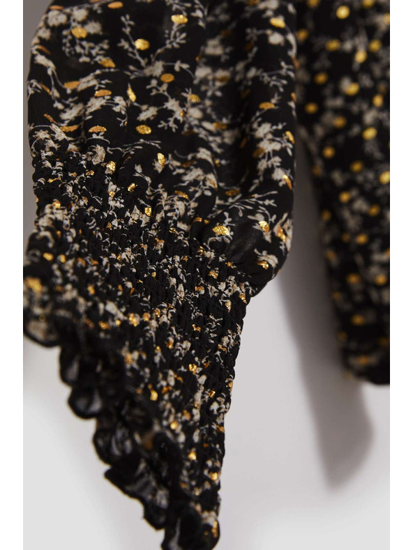 Moodo Vzorovaná košeľa s viazaním na výstrihu čierna Moodo