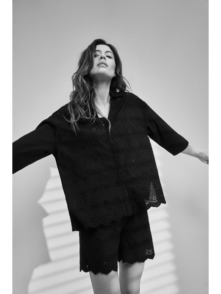 Moodo Čierna oversize košeľa na gombíky Moodo