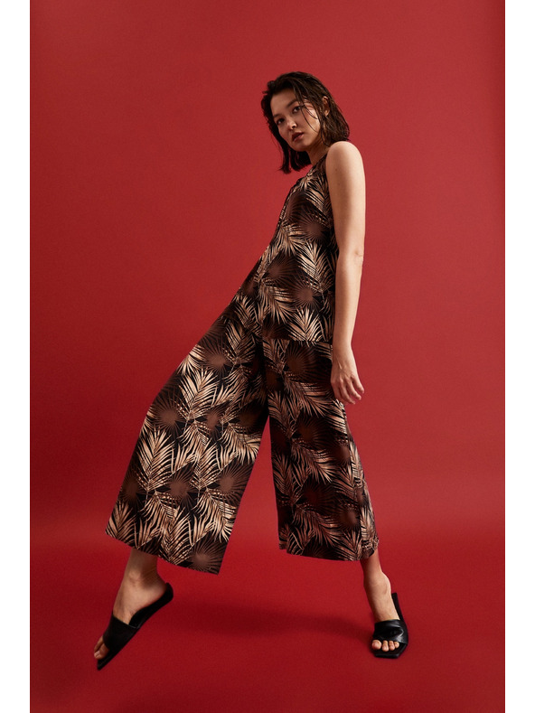 Moodo Čierna košeľa s tropickým vzorom a viazaným výstrihom Moodo