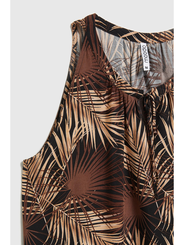 Moodo Čierna košeľa s tropickým vzorom a viazaným výstrihom Moodo