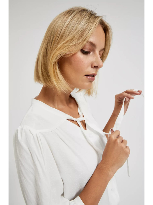 Moodo Biela košeľa Moodo zapínaná na gombíky so viazaným výstrihom