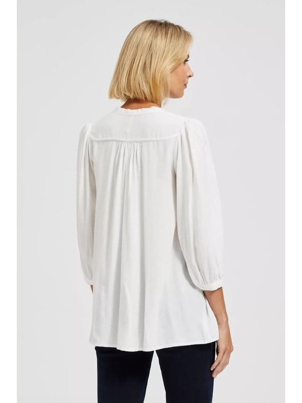 Moodo Biela košeľa Moodo zapínaná na gombíky so viazaným výstrihom
