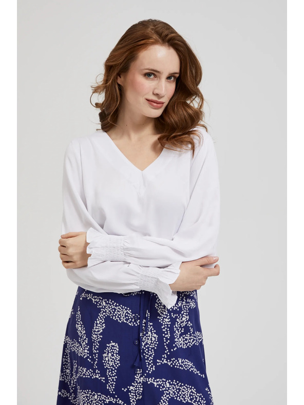 Moodo Viskózová košeľa so V-výstrihom a nafúknutými rukávmi, biela Moodo