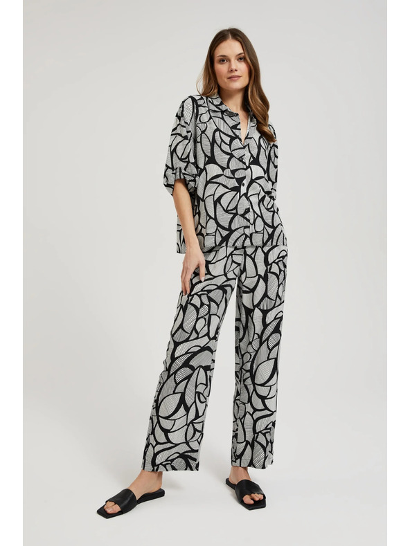 Moodo Viskózová košeľa čierno-biela Moodo