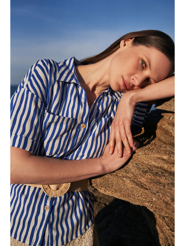 Moodo Modrá pruhovaná košeľa zapínaná na gombíky s vreckami Moodo