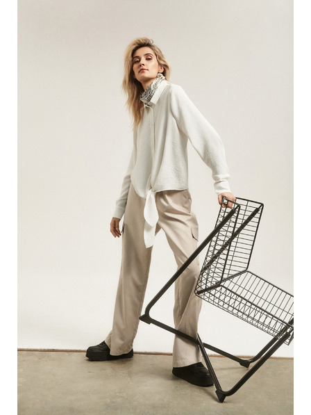 Moodo Košeľa s dlhými rukávmi a viazaním biela Moodo