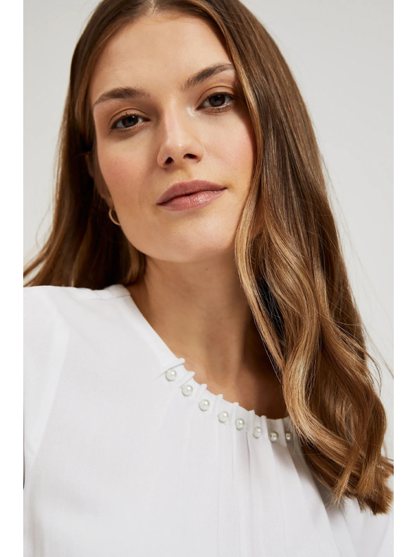 Moodo Biela košeľa zdobená korálkami na výstrihu Moodo