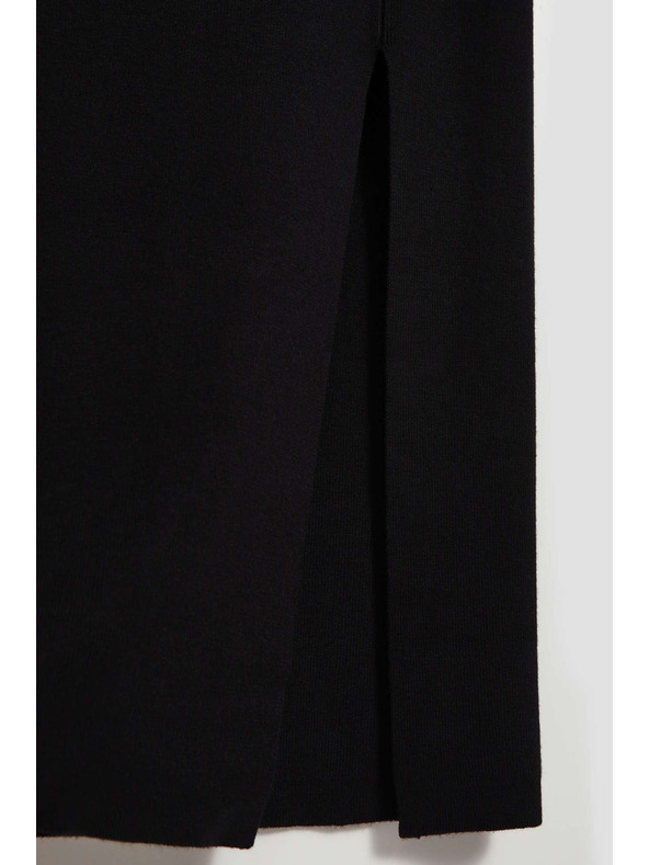 Moodo Tužková midi sukňa s rozparkom čierna Moodo