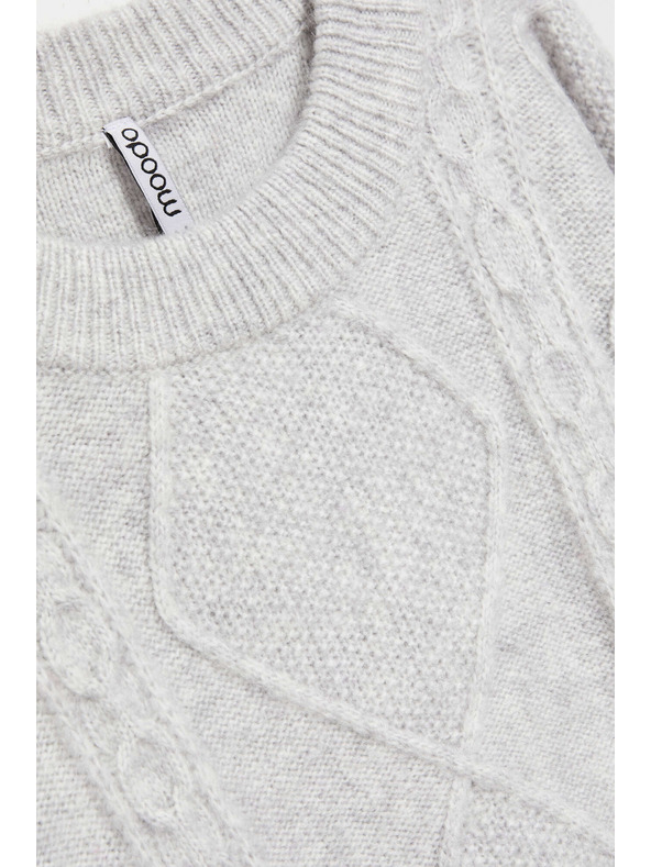 Moodo Sveter s ozdobným pletencom svetlo sivý Moodo