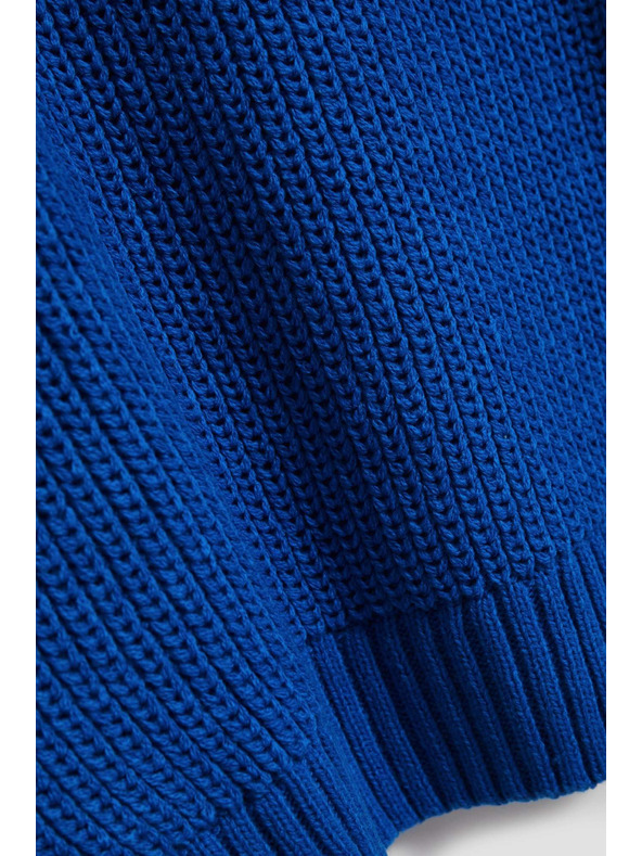 Moodo Azúrový sveter s okrúhlym výstrihom Moodo