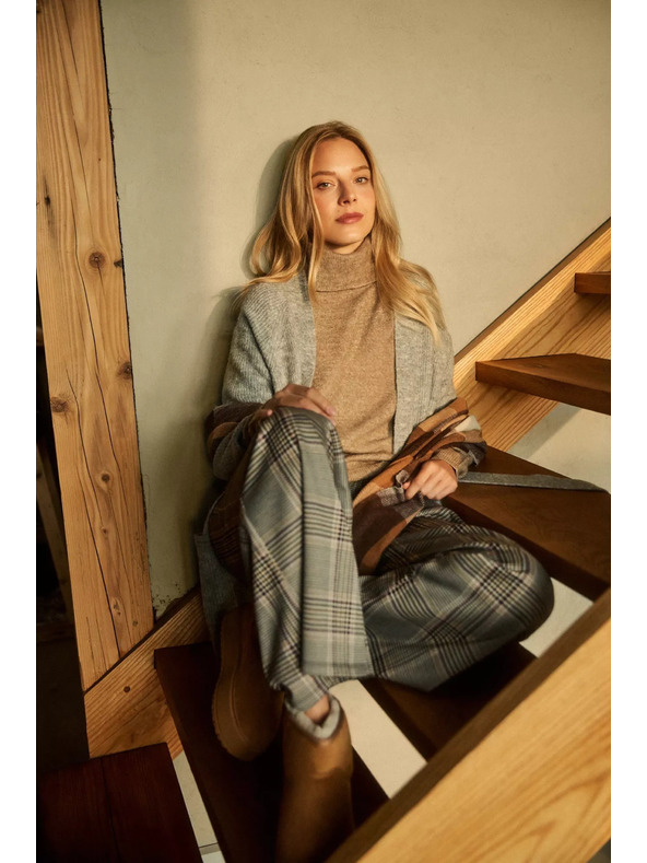 Moodo Sveter so stojačikom béžový Moodo