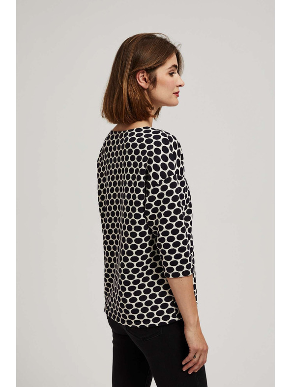 Moodo Biela a tmavmodrá blúzka s geometrickým vzorom Moodo