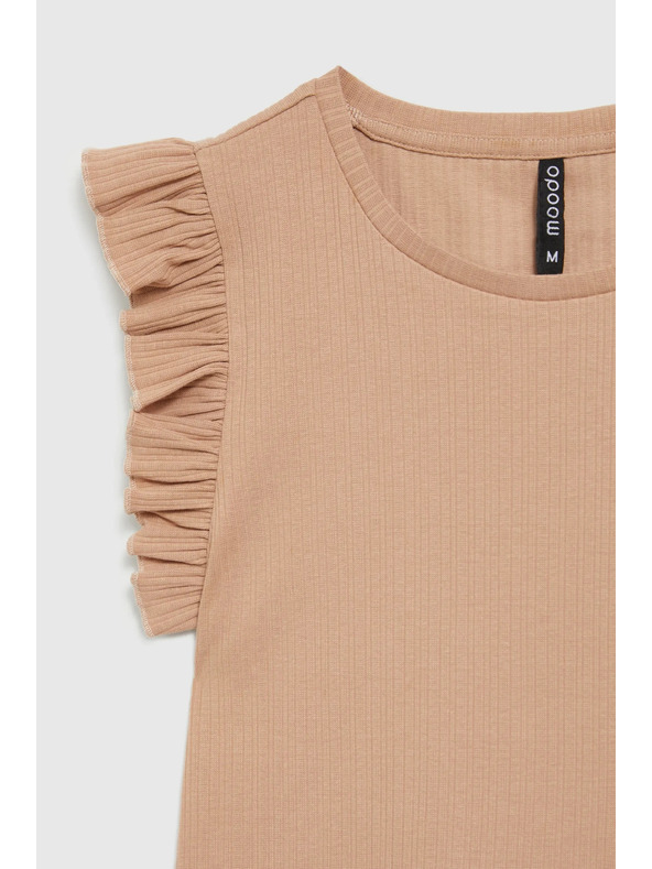 Moodo Žebrovaná blúzka s volánom na pleciach béžová Moodo