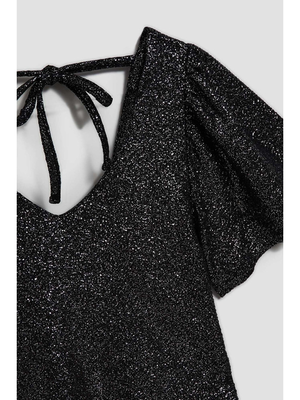 Moodo Blúzka s výstrihom do véčka a nadýchané krátke rukávy čierna Moodo