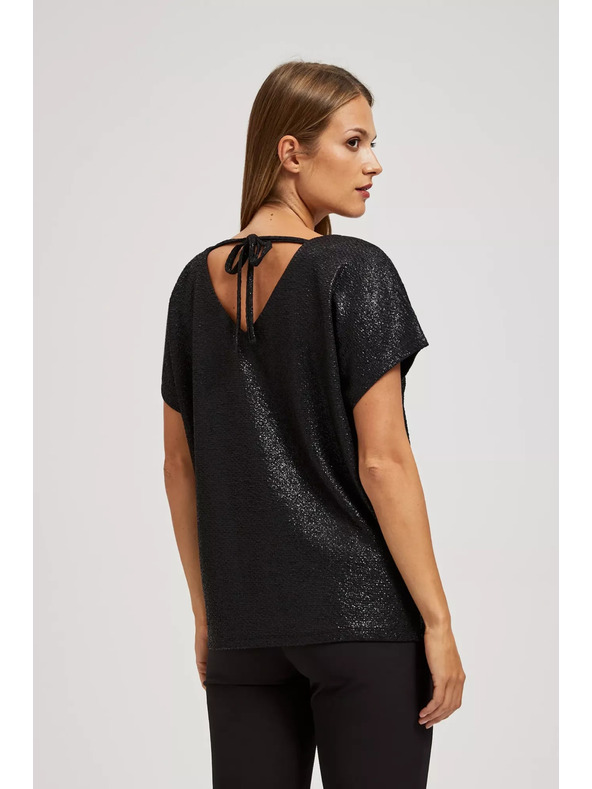 Moodo Elegantná čierna blúzka s výstrihom do V z lesklého materiálu Moodo