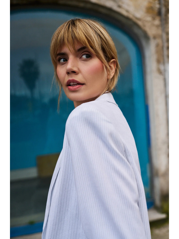 Moodo Viskózové sako s pruhmi biele Moodo