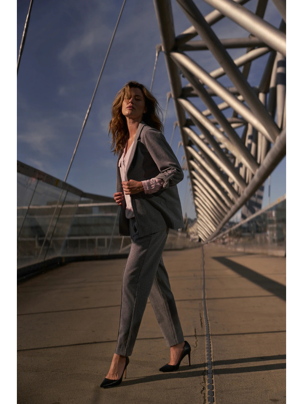 Moodo Sako so zodvihnutými rukávmi šedé Moodo