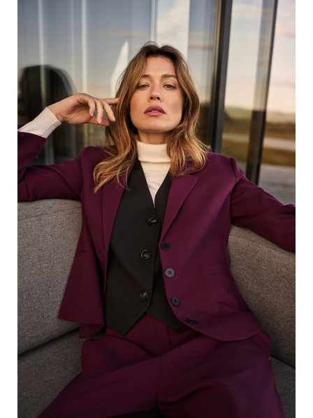 Moodo Krátke sako vínovej farby Moodo