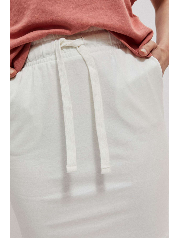 Moodo Hladká sukňa po kolená perleťová Moodo