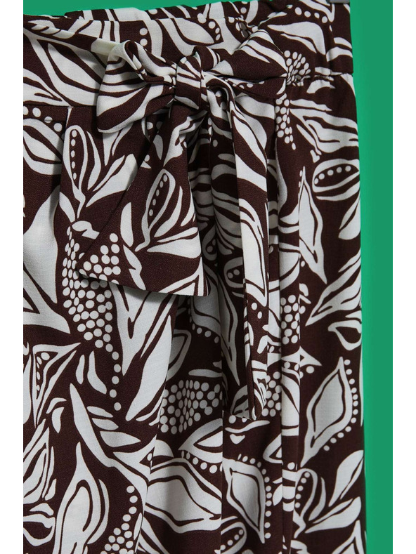 Moodo Vzorovaná sukňa so zaväzovaním v páse Moodo